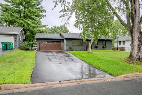 8679 Rich RD, Bloomington, MN 55437