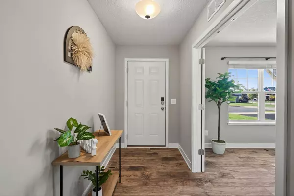 1861 Attenborough ST, Shakopee, MN 55379