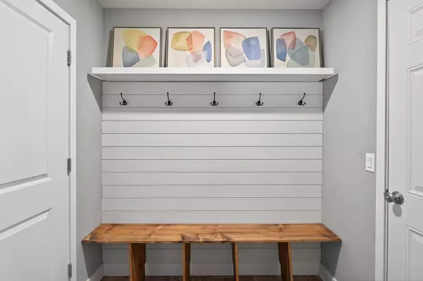 1861 Attenborough ST, Shakopee, MN 55379