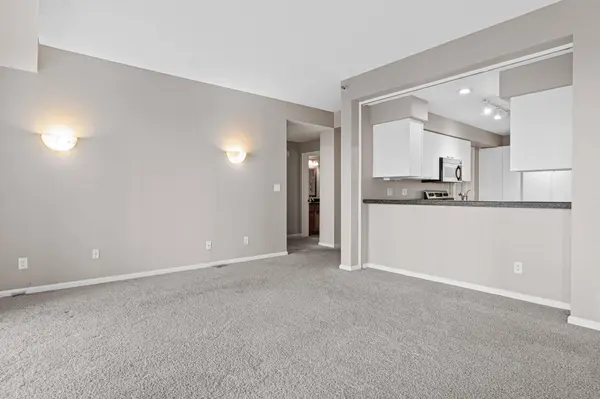 1235 Yale PL #808, Minneapolis, MN 55403