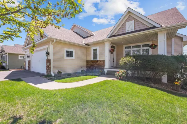5373 199th ST N #N, Forest Lake, MN 55025