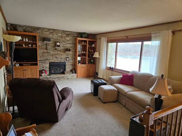20525 Harrow AVE N, Forest Lake, MN 55025