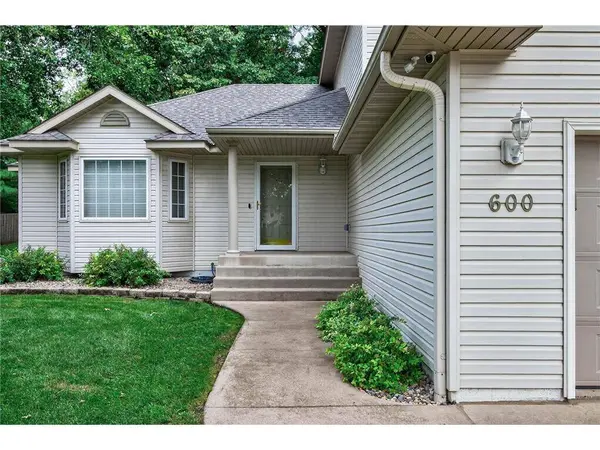 600 Lyman Blvd, Chanhassen, MN 55317-8648