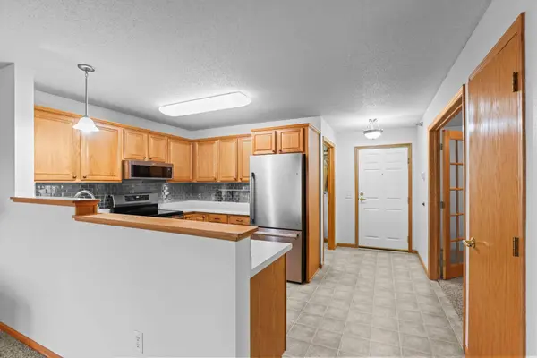 15570 Linnet ST NW #2-305, Andover, MN 55304