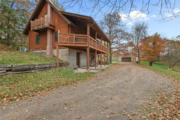 37631 State Highway 48, Hinckley, MN 55037
