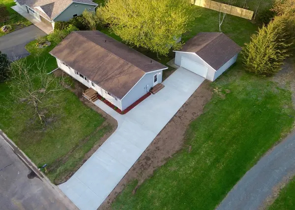 140 Nelson AVE, Dresser, WI 54009