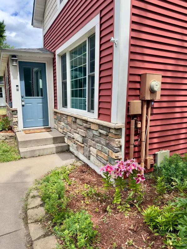 616 N Pierce AVE, New Richmond, WI 54017