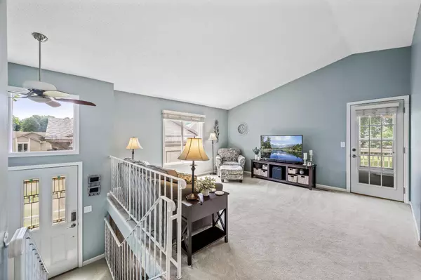 3547 Pilgrim LN N, Plymouth, MN 55441