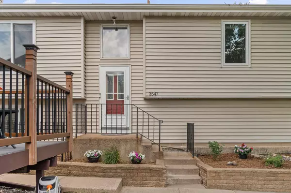 3547 Pilgrim LN N, Plymouth, MN 55441