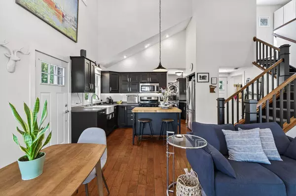 16560 Dunkirk AVE SW, Prior Lake, MN 55372