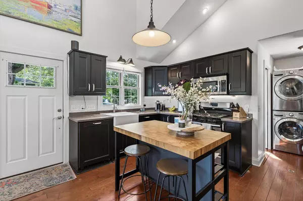 16560 Dunkirk AVE SW, Prior Lake, MN 55372