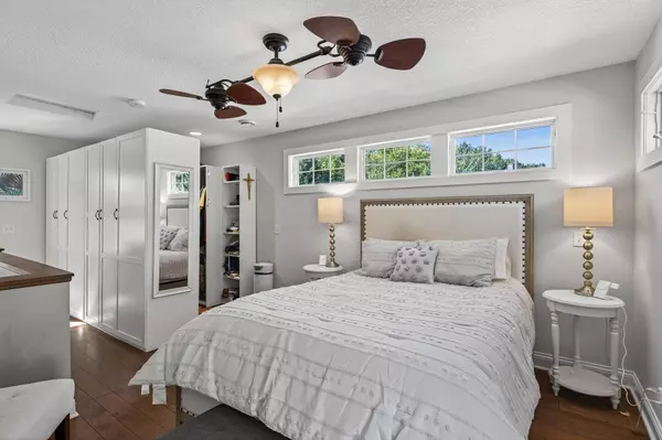 16560 Dunkirk AVE SW, Prior Lake, MN 55372