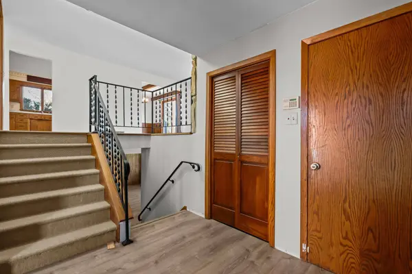 889 Aspen View CIR, Hudson, WI 54016