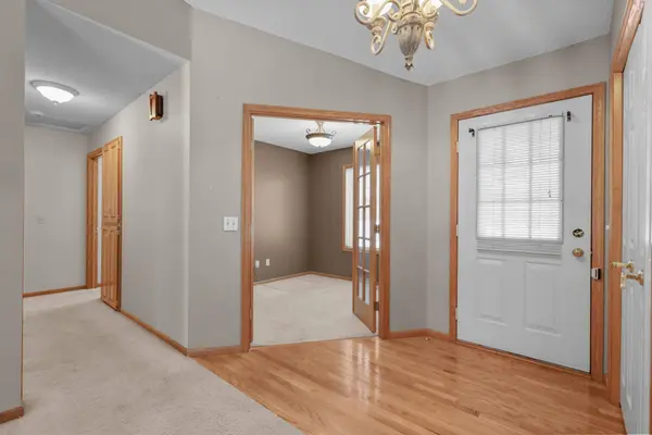 6600 Founders Pkwy, Brooklyn Park, MN 55445