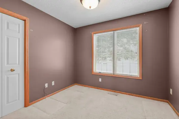 6600 Founders Pkwy, Brooklyn Park, MN 55445