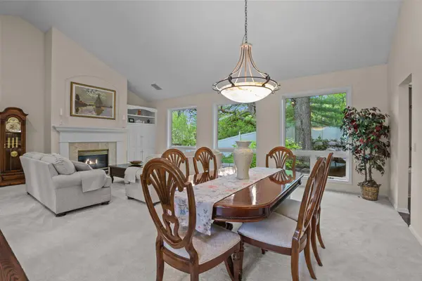1711 Little Crow DR, South Saint Paul, MN 55075