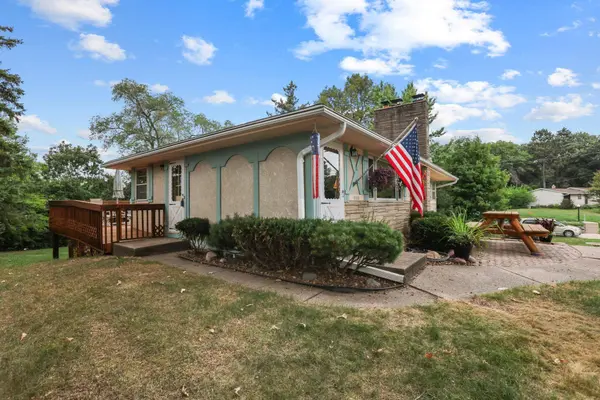 1933 Flandrau ST, Maplewood, MN 55109