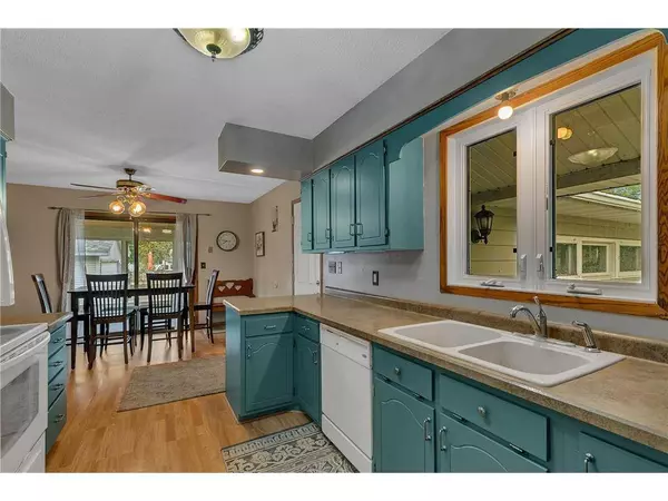 2721 12th Ave NW, Willmar, MN 56201-2001