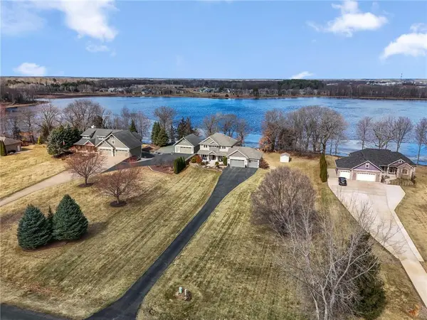 25188 Firefly Ave, Wyoming, MN 55092-8103