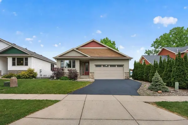 1589 Christie Pl, St Paul, MN 55106-1310