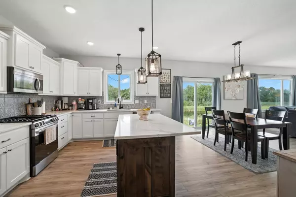 25686 Euclid AVE, Wyoming, MN 55092