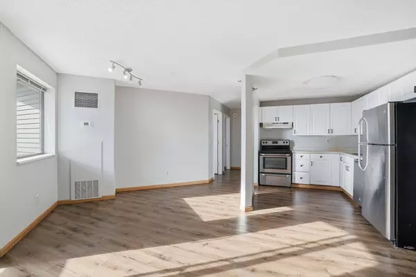 78 10th ST E #1802, Saint Paul, MN 55101