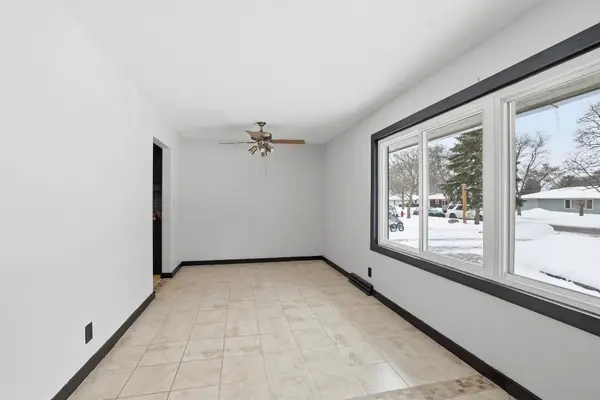 7925 6th ST NE, Minneapolis, MN 55432