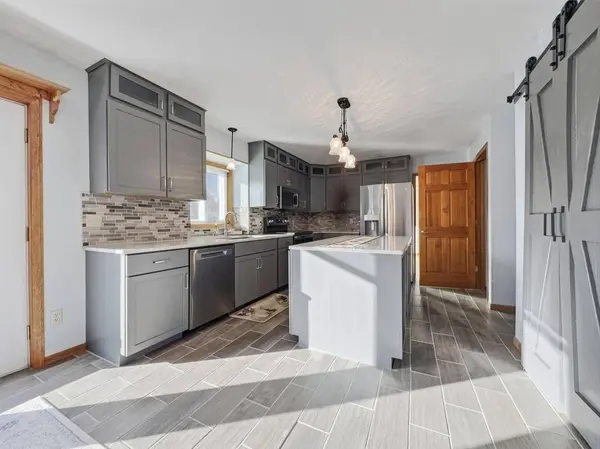 2610 Hydram Ave N, Oakdale, MN 55128-4825