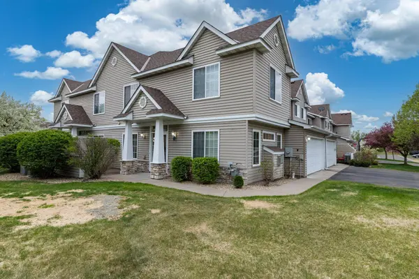 15407 Radium ST NW, Anoka, MN 55303