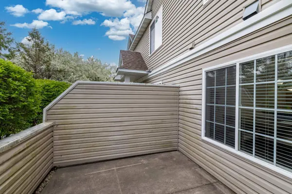 15407 Radium ST NW, Anoka, MN 55303