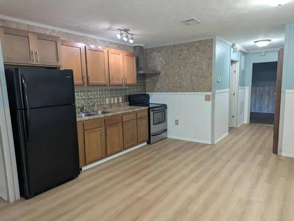 46 Lee St, Forest Lake, MN 55025-2658