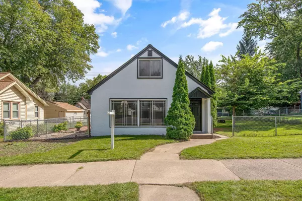 1464 Maywood ST, Saint Paul, MN 55117