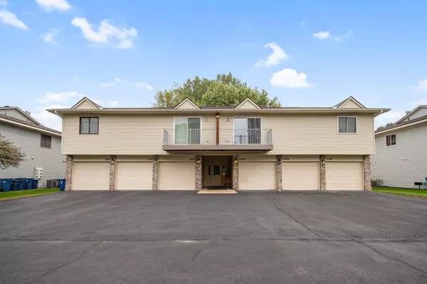 3304 Greenbrier ST #3304C, Vadnais Heights, MN 55127