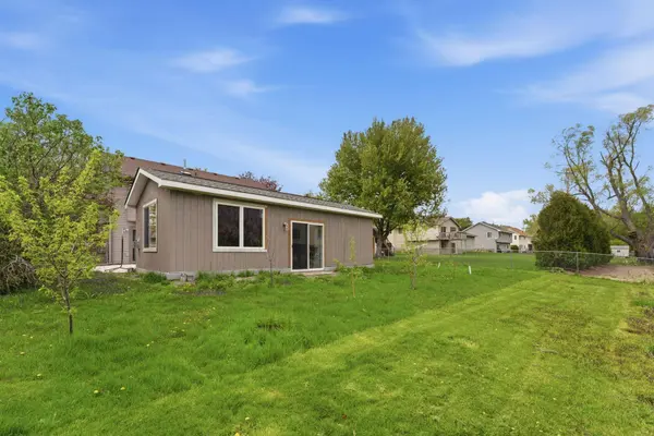 6566 Black Duck DR S, Circle Pines, MN 55014