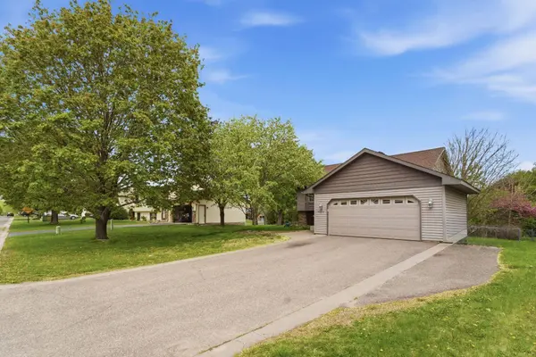 6566 Black Duck DR S, Circle Pines, MN 55014