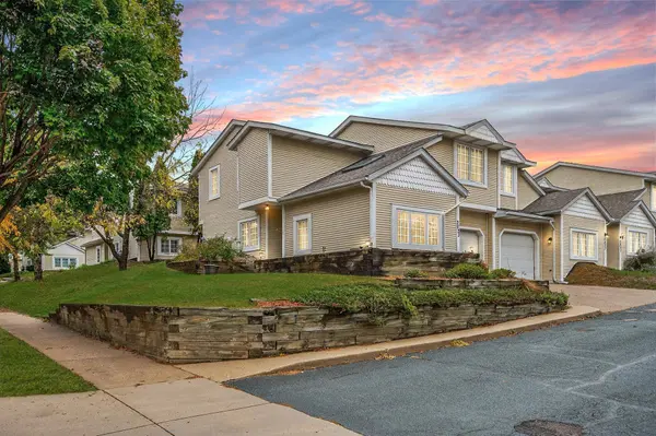 2023 Parkside DR, Saint Paul, MN 55119
