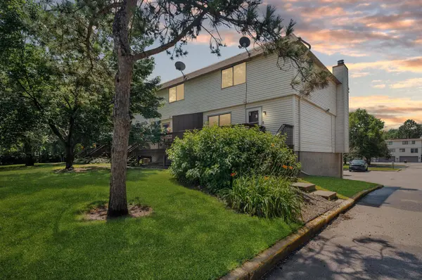 7501 62nd CT N, Minneapolis, MN 55428