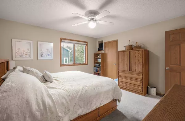 2930 Desoto ST, Little Canada, MN 55117