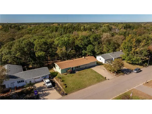1622 Graydon Ave, Brainerd, MN 56401-4322