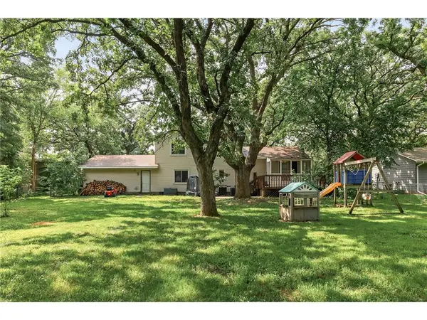 2611 Northdale Blvd NW, Minneapolis, MN 55433-2927