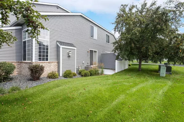 8774 Hastings Cir NE, Minneapolis, MN 55449-4509