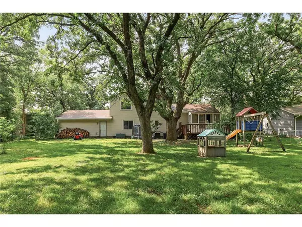 2611 Northdale Blvd NW, Minneapolis, MN 55433-2927