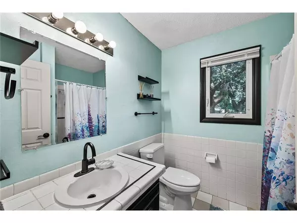 2611 Northdale Blvd NW, Minneapolis, MN 55433-2927