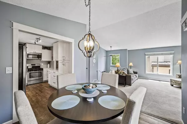 3547 Pilgrim Ln N, Plymouth, MN 55441-2473