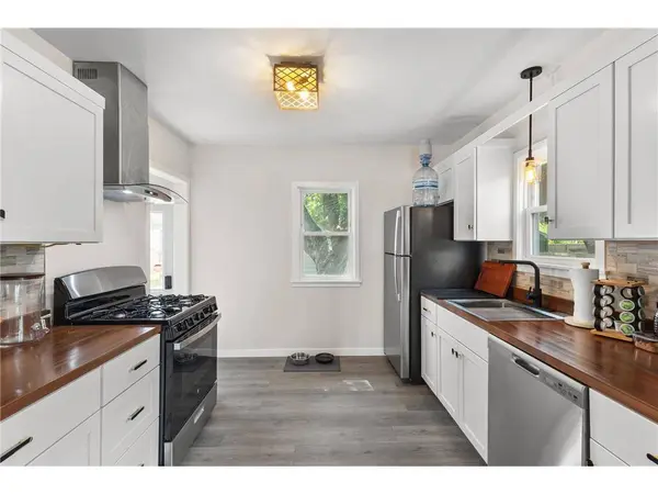 3332 Idaho Ave S, St Louis Park, MN 55426-3415