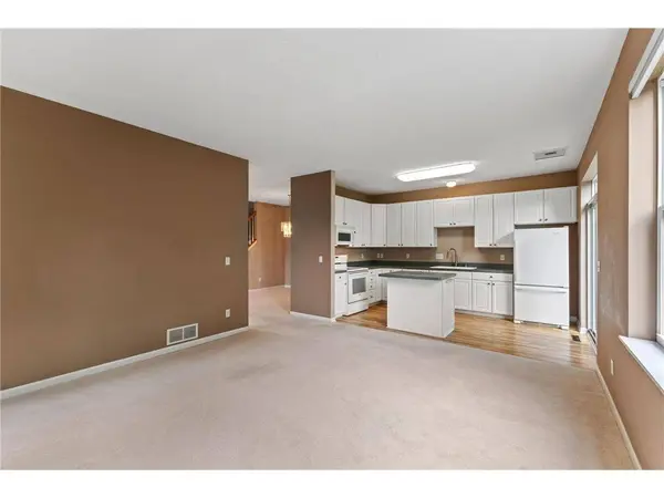 7850 Garland Ln N, Maple Grove, MN 55311-2523