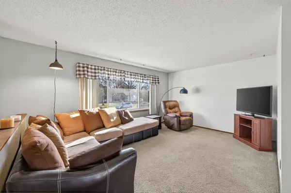 9800 129th LN N, Champlin, MN 55316