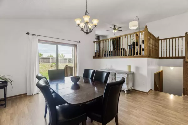 6516 92nd TRL N, Brooklyn Park, MN 55445