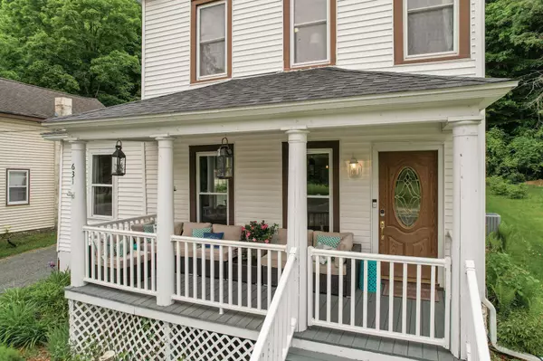 631 Bench ST, Taylors Falls, MN 55084