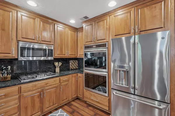 631 Bench ST, Taylors Falls, MN 55084